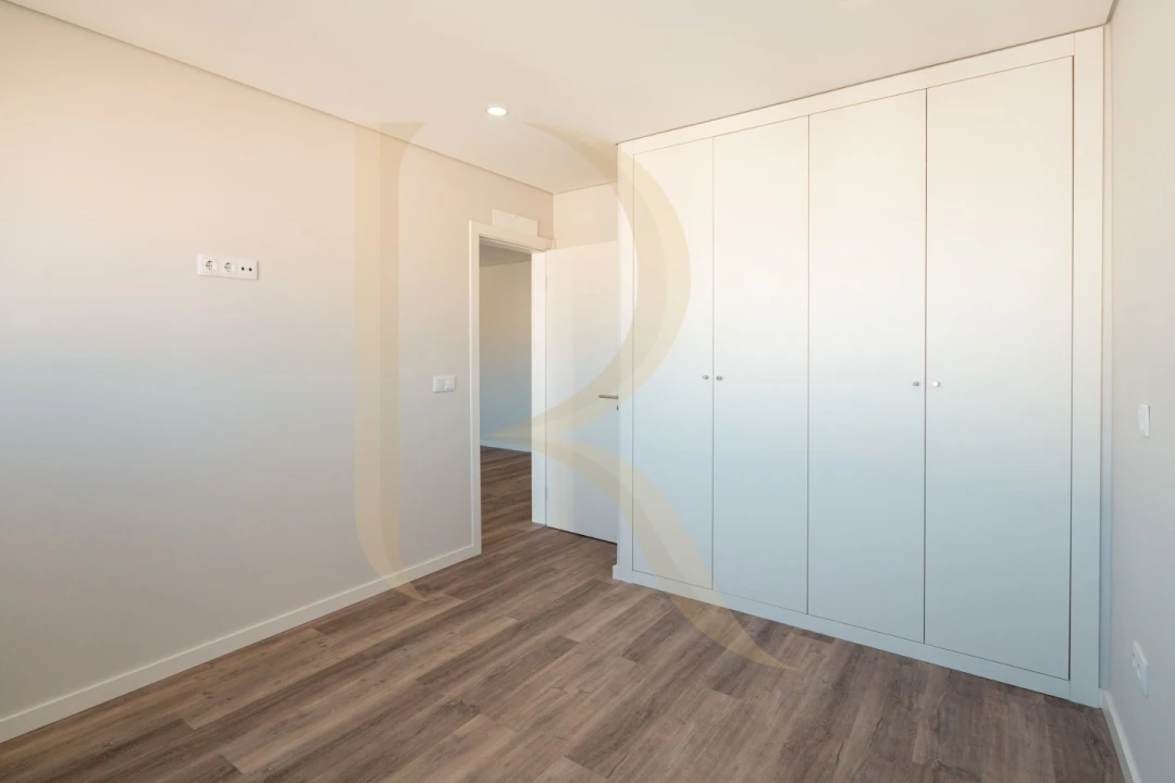 Apartamento T3 para Venda em Corroios Foto 9