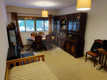 Apartamento T1 para Arrendamento em Portimão