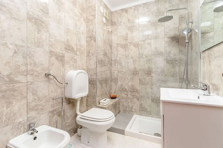 Apartamento T2 para Venda em Quinta do Conde Foto 14