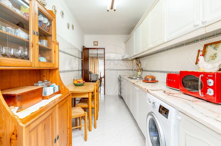 Apartamento T2 para Venda em Quinta do Conde Foto 2
