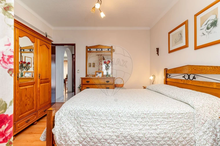 Apartamento T2 para Venda em Quinta do Conde Foto 13