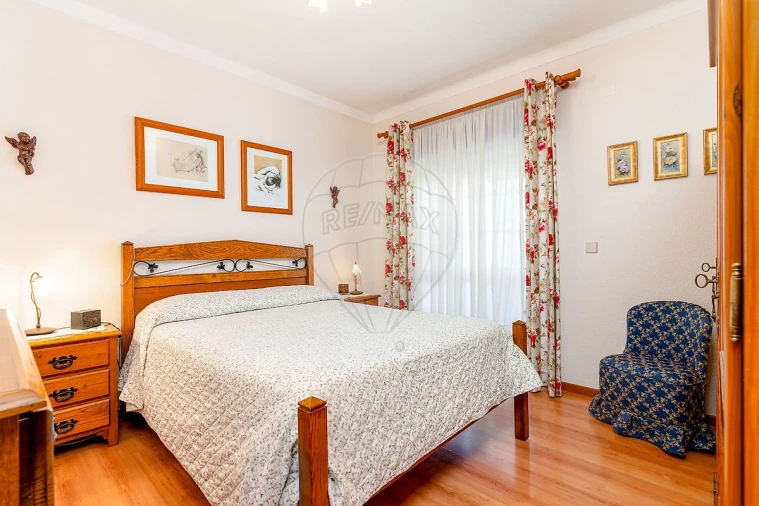 Apartamento T2 para Venda em Quinta do Conde Foto 18