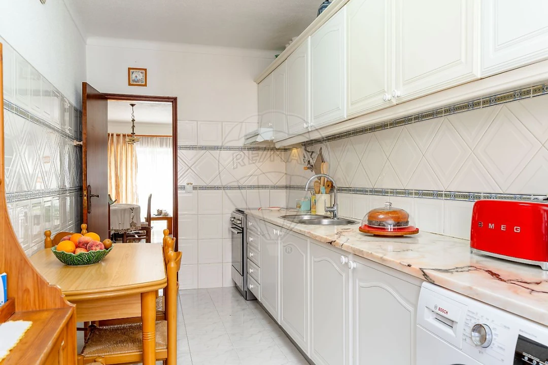 Apartamento T2 para Venda em Quinta do Conde Foto 1