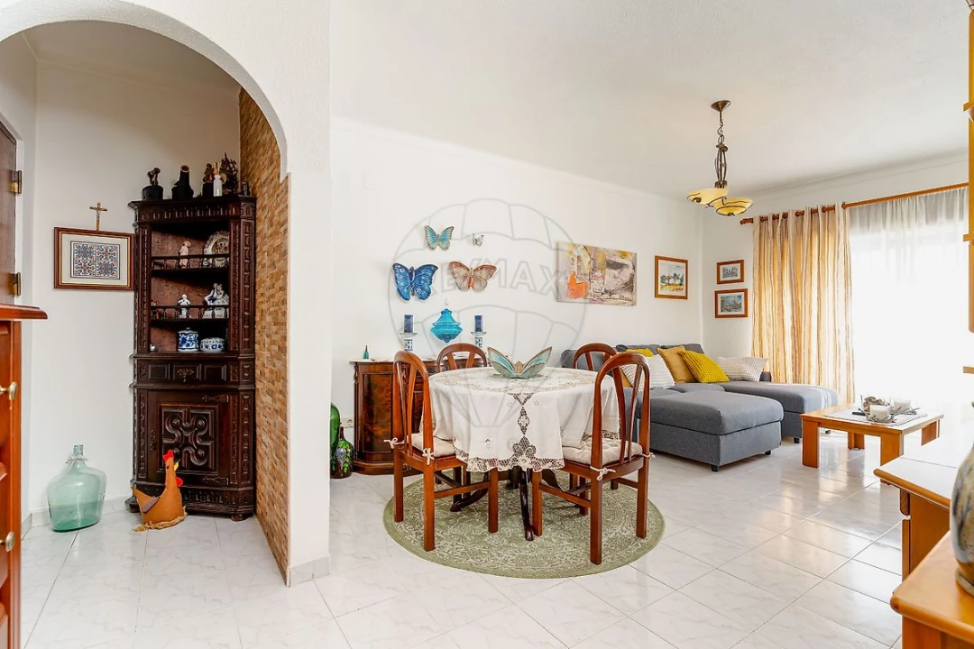 Apartamento T2 para Venda em Quinta do Conde Foto 9