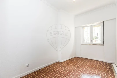 Apartamento T2 para Arrendamento em Benfica