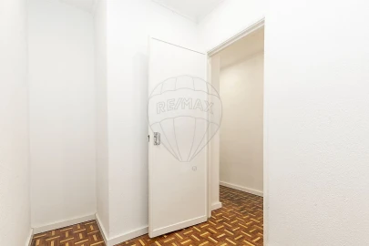 Apartamento T2 para Arrendamento em Benfica