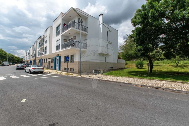 Apartamento T2 para Venda em Alverca do Ribatejo e Sobralinho Foto 18