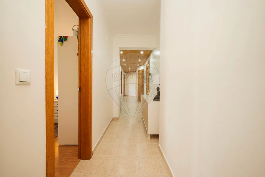 Apartamento T3 para Venda em Quinta do Conde Foto 16