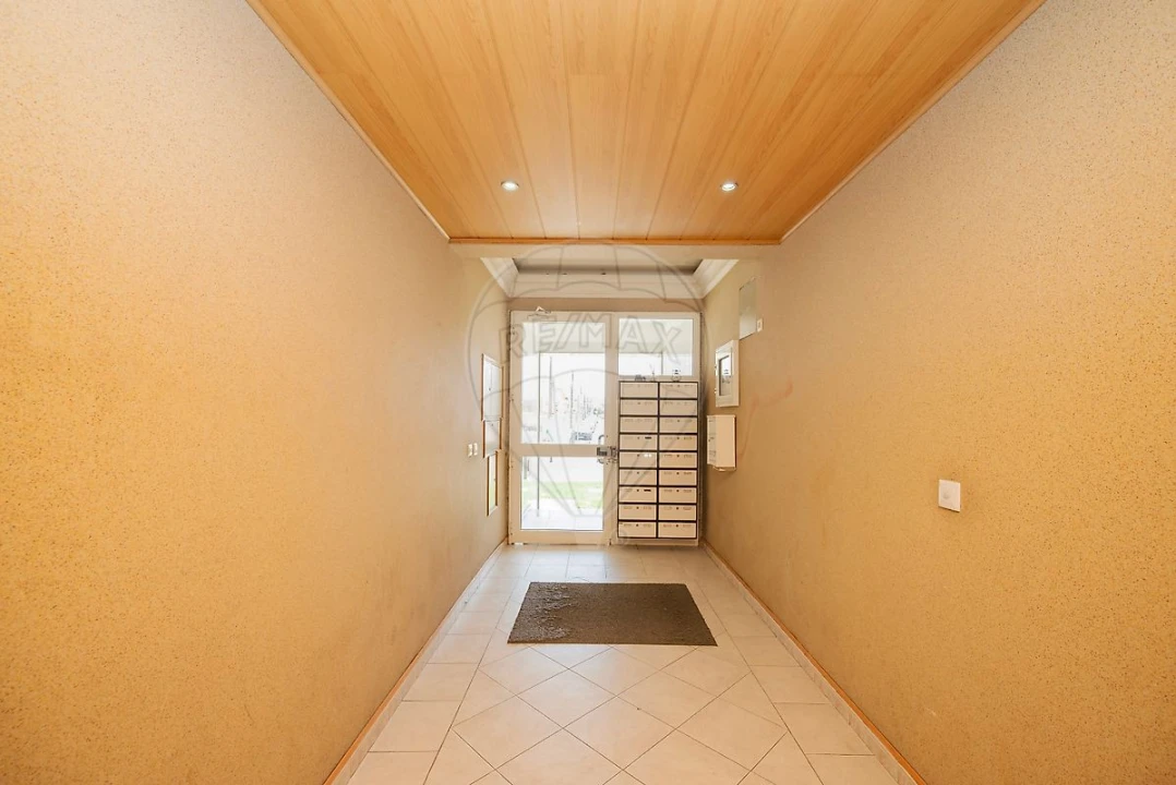 Apartamento T3 para Venda em Quinta do Conde Foto 29