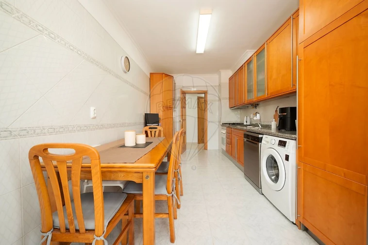 Apartamento T3 para Venda em Quinta do Conde Foto 22