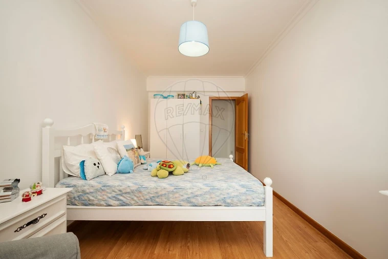 Apartamento T3 para Venda em Quinta do Conde Foto 12