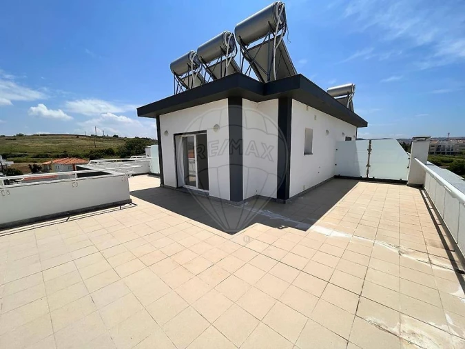 Apartamento T3 para Venda em Lourinhã e Atalaia Foto 17