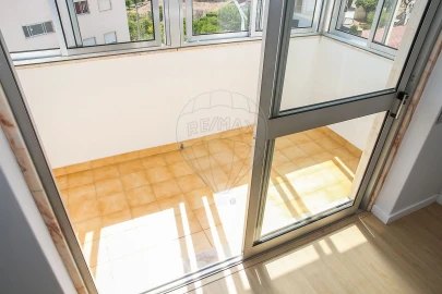 Apartamento T3 para Venda em Castanheira do Ribatejo e Cachoeiras