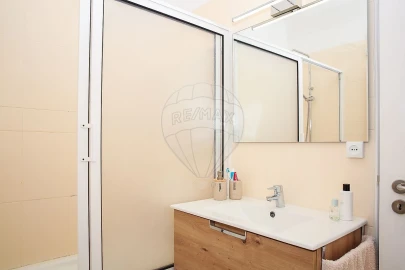 Apartamento T3 para Venda em Castanheira do Ribatejo e Cachoeiras
