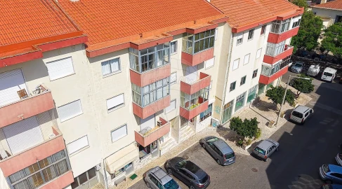 Apartamento T3 para Venda em Castanheira do Ribatejo e Cachoeiras