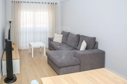 Apartamento T3 para Venda em Castanheira do Ribatejo e Cachoeiras