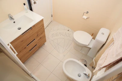 Apartamento T3 para Venda em Castanheira do Ribatejo e Cachoeiras