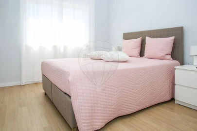 Apartamento T3 para Venda em Castanheira do Ribatejo e Cachoeiras