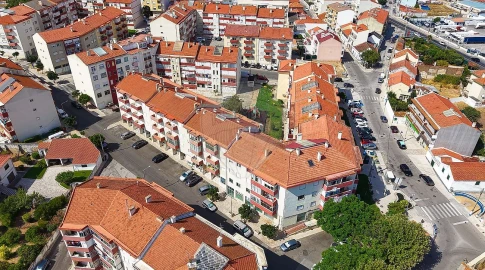 Apartamento T3 para Venda em Castanheira do Ribatejo e Cachoeiras