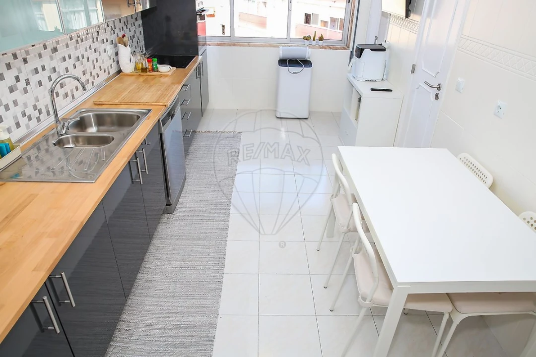 Apartamento T3 para Venda em Castanheira do Ribatejo e Cachoeiras Foto 5