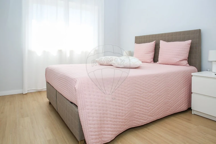 Apartamento T3 para Venda em Castanheira do Ribatejo e Cachoeiras Foto 23