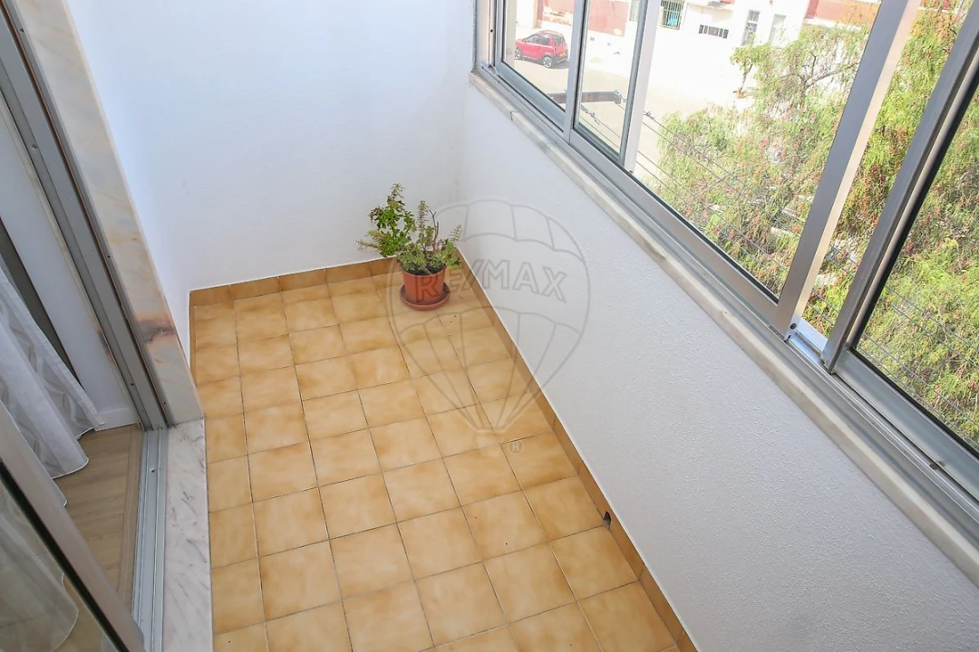Apartamento T3 para Venda em Castanheira do Ribatejo e Cachoeiras Foto 20
