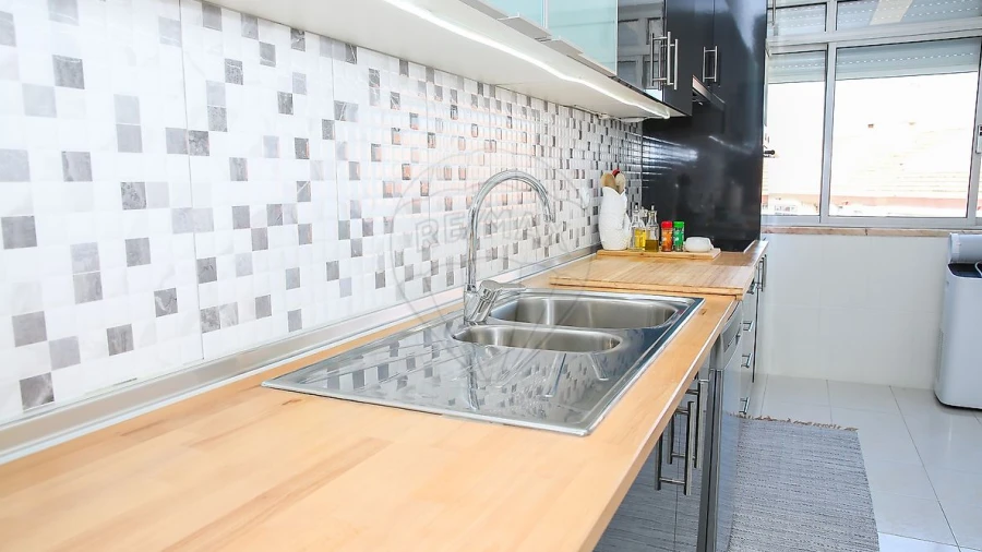 Apartamento T3 para Venda em Castanheira do Ribatejo e Cachoeiras