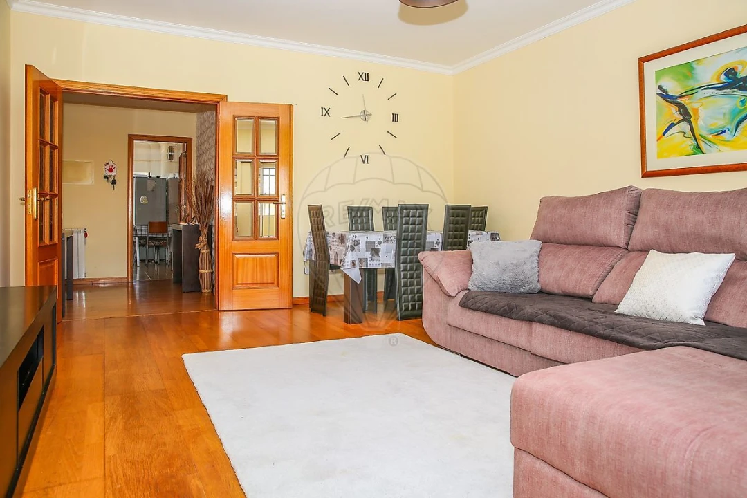 Apartamento T3 para Venda em Azambuja Foto 3