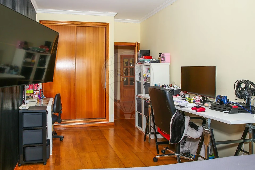 Apartamento T3 para Venda em Azambuja Foto 20