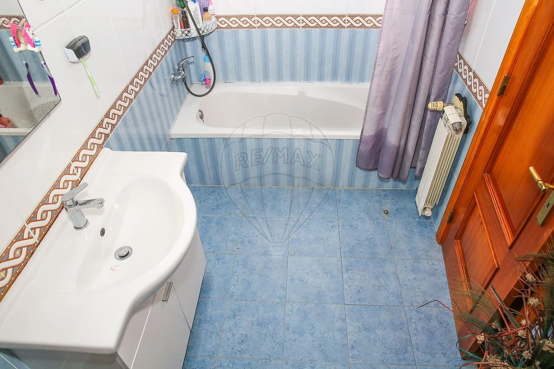 Apartamento T3 para Venda em Azambuja Foto 22