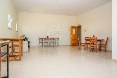 Apartamento T3 para Venda em Azambuja