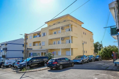 Apartamento T3 para Venda em Azambuja
