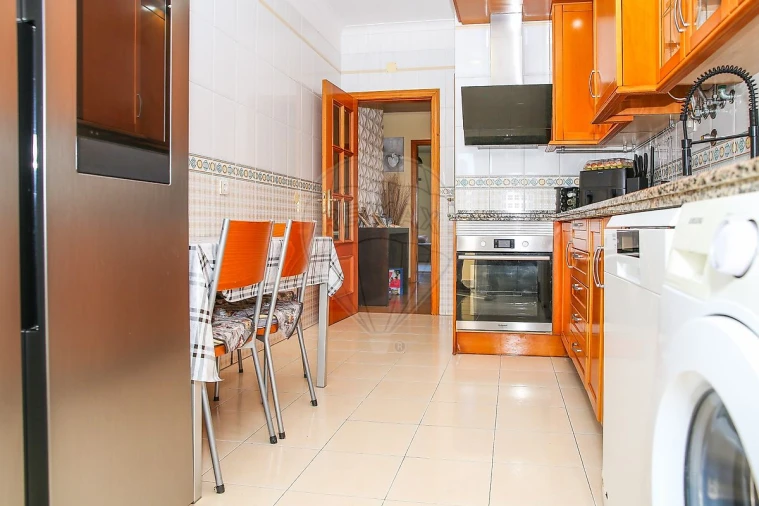 Apartamento T3 para Venda em Azambuja Foto 10