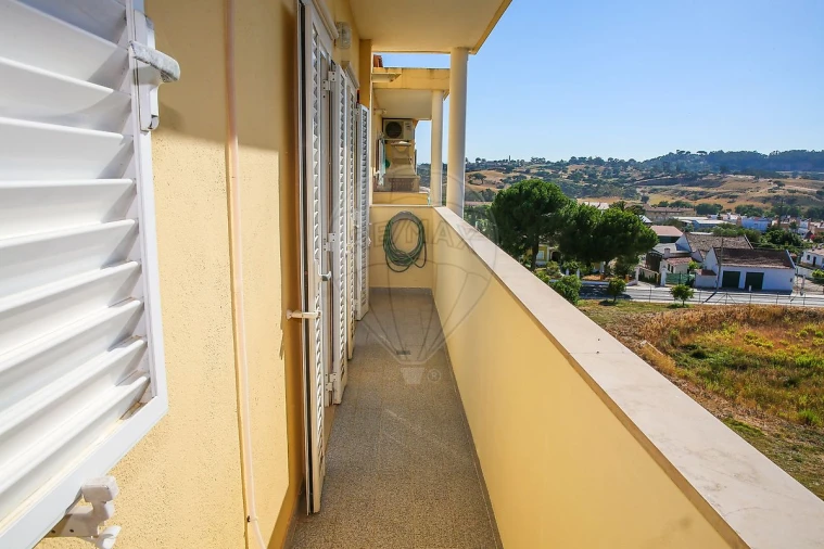 Apartamento T3 para Venda em Azambuja Foto 11