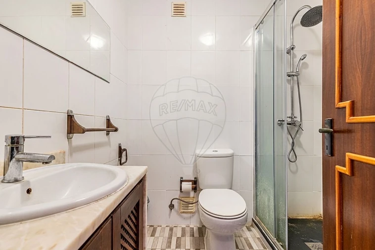 Apartamento T1 para Venda em Cascais e Estoril Foto 17