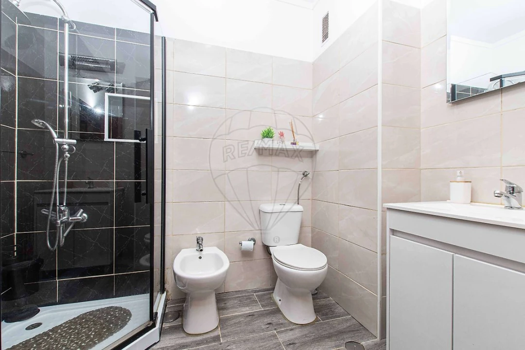 Apartamento T3 para Venda em Carregado e Cadafais Foto 13