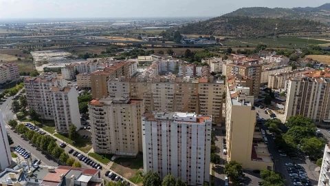 Apartamento T3 para Venda em Carregado e Cadafais