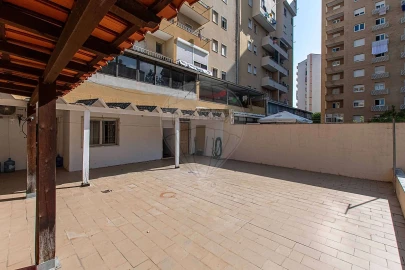 Apartamento T3 para Venda em Carregado e Cadafais