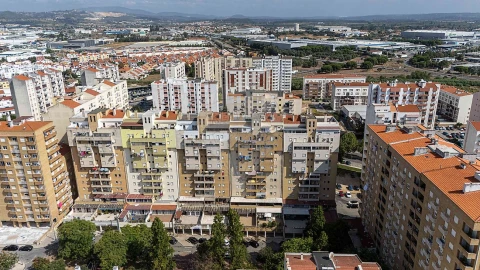 Apartamento T3 para Venda em Carregado e Cadafais