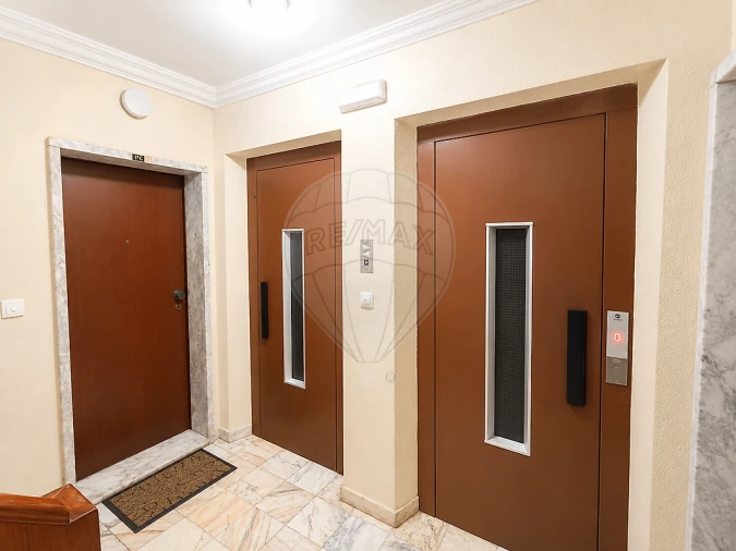 Apartamento T3 para Venda em Carregado e Cadafais Foto 4