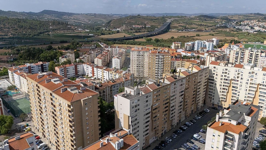 Apartamento T3 para Venda em Carregado e Cadafais Foto 38