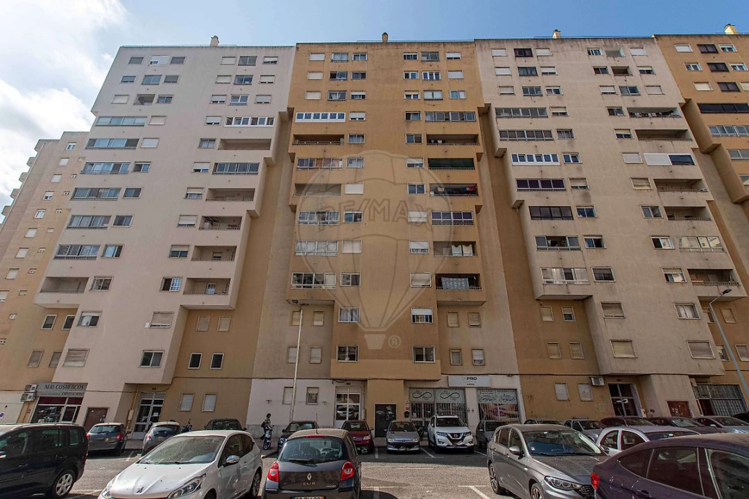 Apartamento T3 para Venda em Carregado e Cadafais Foto 42