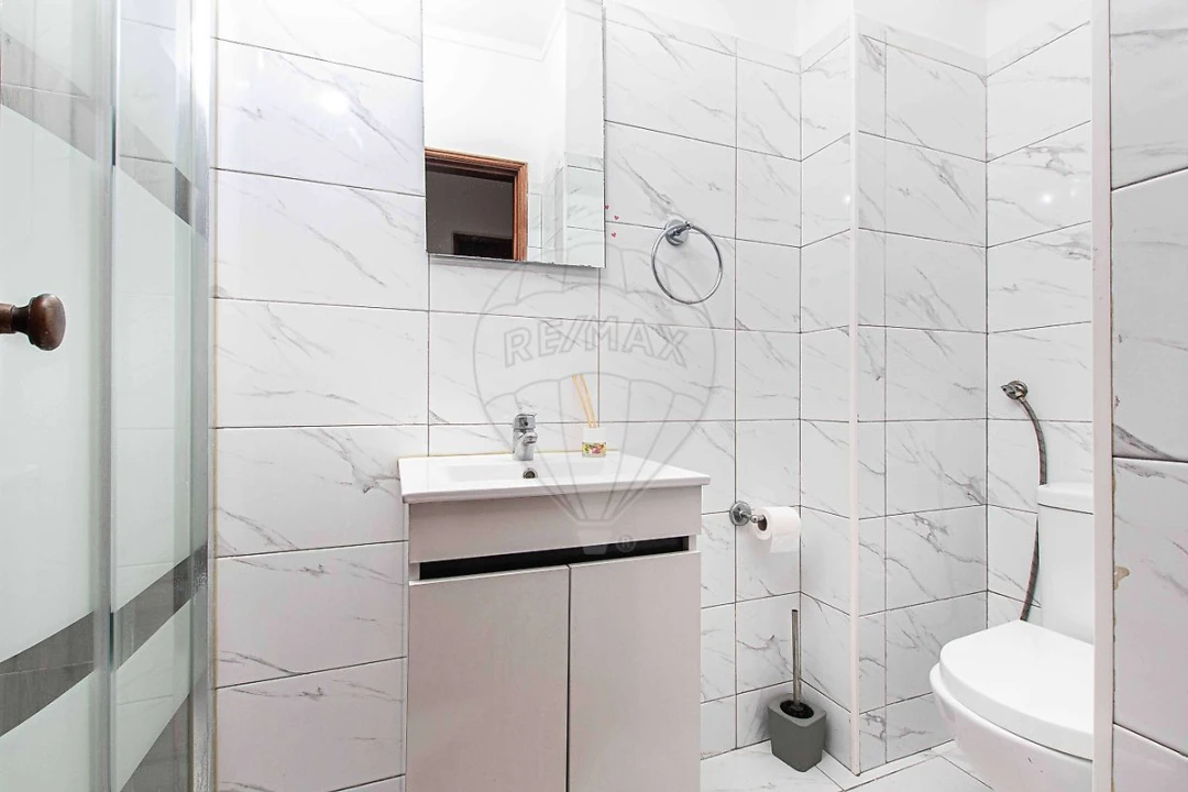 Apartamento T3 para Venda em Carregado e Cadafais Foto 15