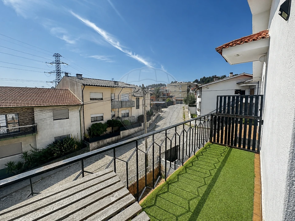 Apartamento T3 para Venda em Alfena Foto 2