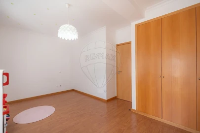 Apartamento T2 para Venda em São Martinho do Bispo e Ribeira de Frades