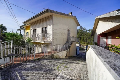 Moradia T6 para Venda em Trouxemil e Torre de Vilela
