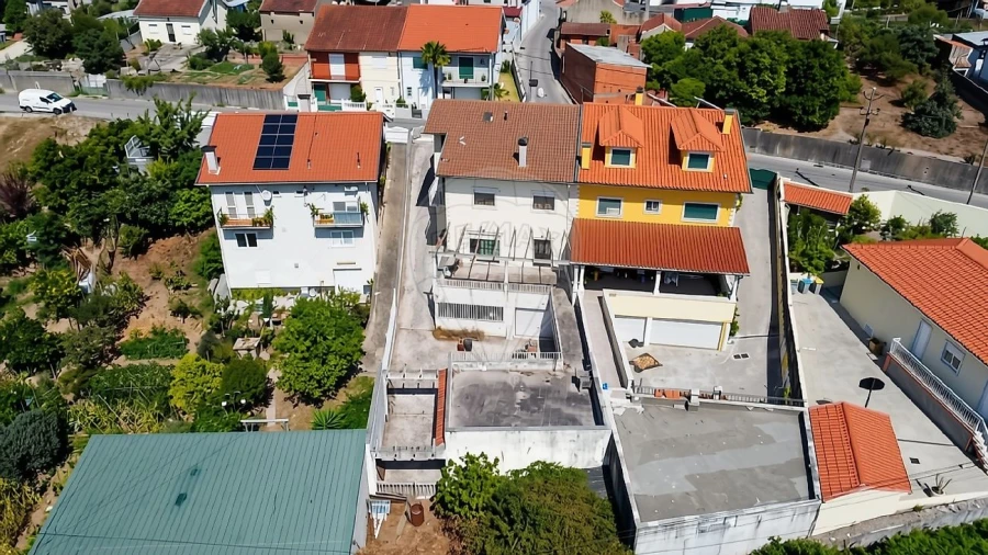 Moradia T6 para Venda em Trouxemil e Torre de Vilela Foto 4
