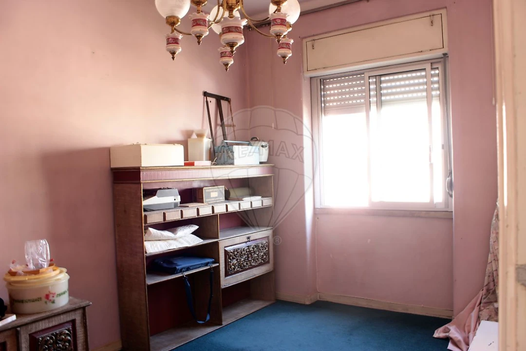 Apartamento T2 para Venda em Campo de Ourique Foto 2