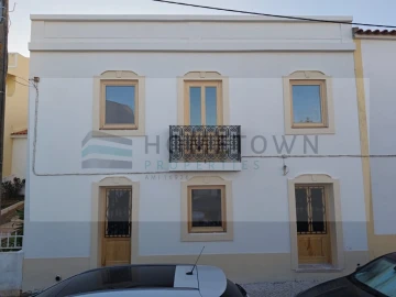 Moradia T5 para Venda em Alcantarilha e Pêra