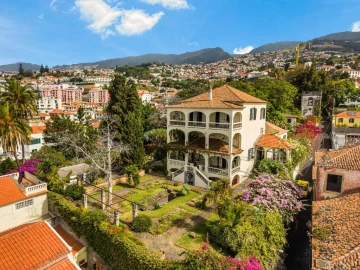 Moradia T6 para Venda em Funchal (Santa Luzia)